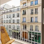 Private Bedroom 1 Near Eiffel Tower, Saint Germain
