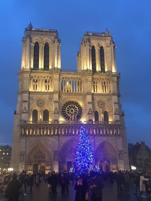 Private Bedroom 1 Near Eiffel Tower, Saint Germain Parigi